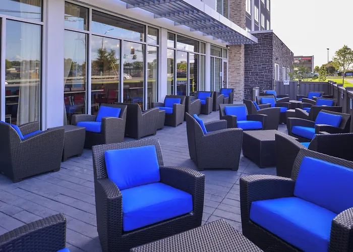 Holiday Inn Express & Suites Mall Of America - Msp Airport By Ihg
