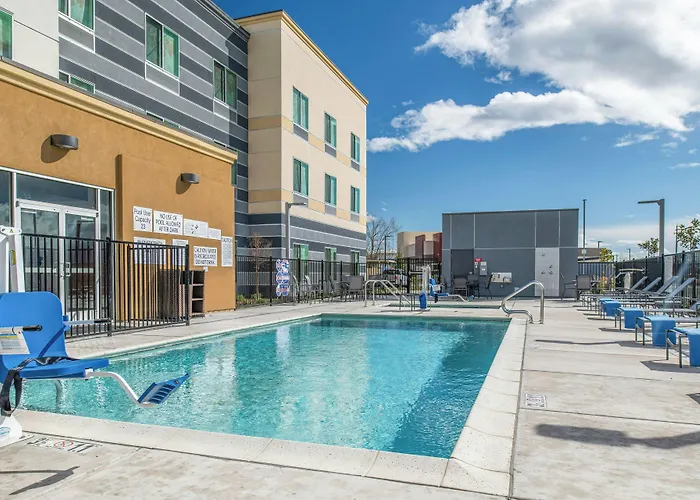 Fairfield By Marriott Inn & Suites Winters Davis