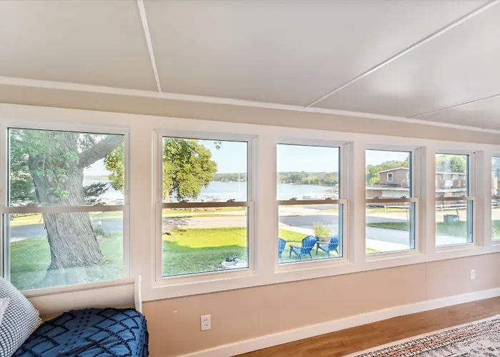 Delavan Retreat W/ Patio On Turtle Lake!