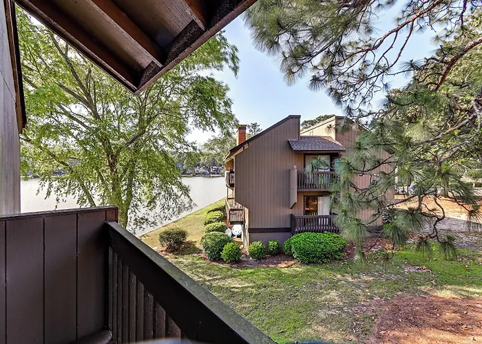 Lakeview Condo W/ Resort Pool: 2 Miles To Golf!