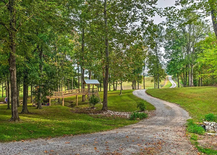 Mammoth Cave Rental On 50 Acres: Shared Amenities