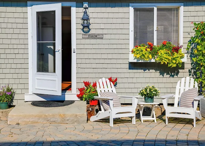 'Heron Cottage' On Casco Bay W/ Deck & Boat Dock!