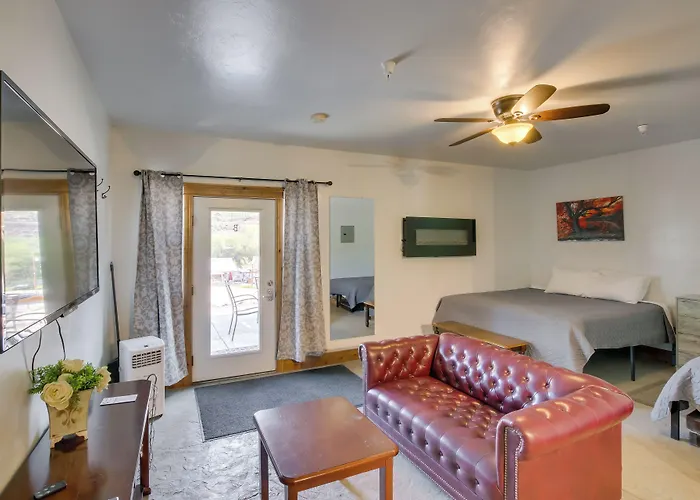 Lava Hot Springs Studio W/ Views, Walk To River
