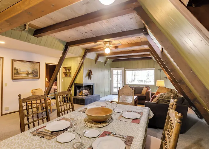 Quaint + Rustic A-Frame < 5 Mi To Plumas-Eureka!