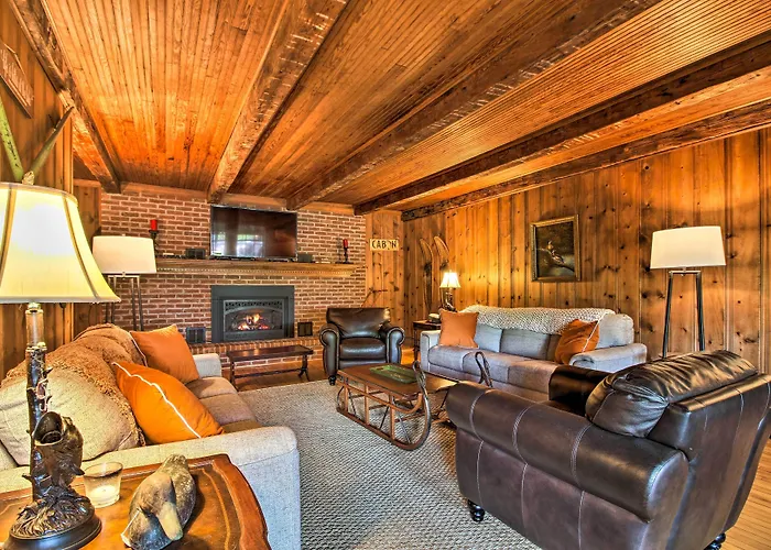 Vintage Schroon Lake Farmhouse W/ Private Beach!