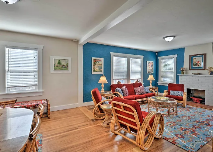 Eureka Cottage Near Sequoia Park & Old Town!