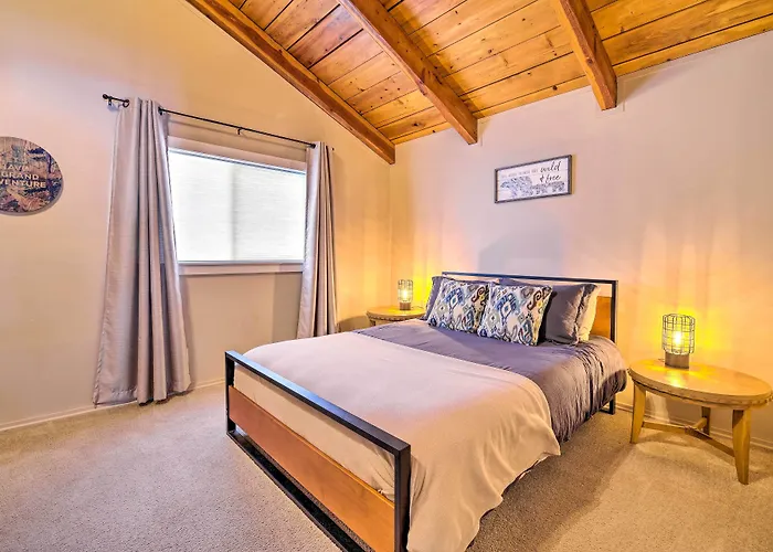 Mccall Retreat W/ Hot Tub - 1/2 Mi To Downtown!