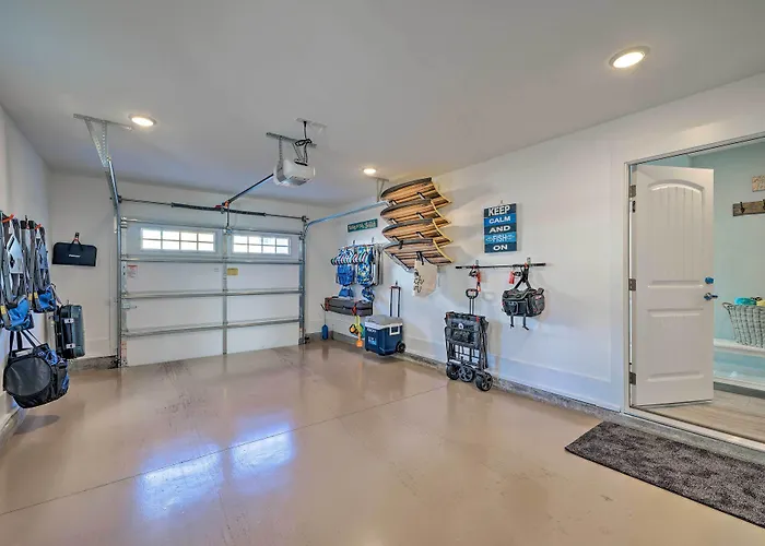 Kure Beach Townhome: Short Walk To The Beach!
