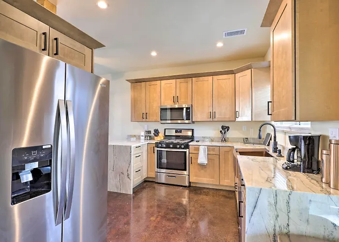 Modern Retreat: 3 Blocks To Dtwn Williams + Rte 66
