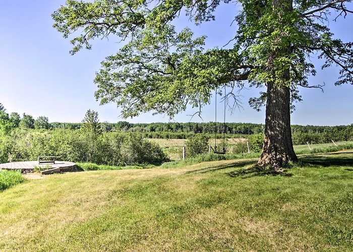 Bungo Creek Retreat W/ Multi-Use Trails & A Creek