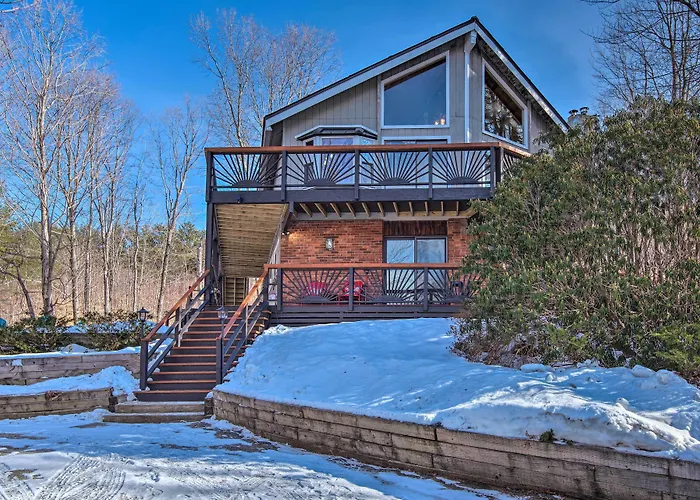 Pet-Friendly Gilford Home By Gunstock Ski Mountain