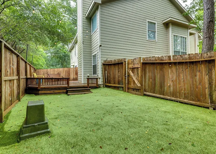 Modern Woodlands Townhome W/ Spacious Yard & Patio