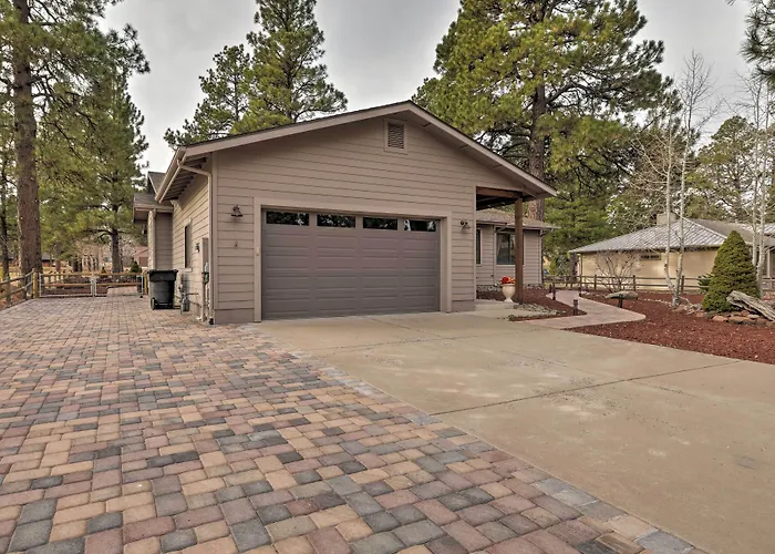 Arizona Home W/ Patio, Fire Pit & Gas Grill