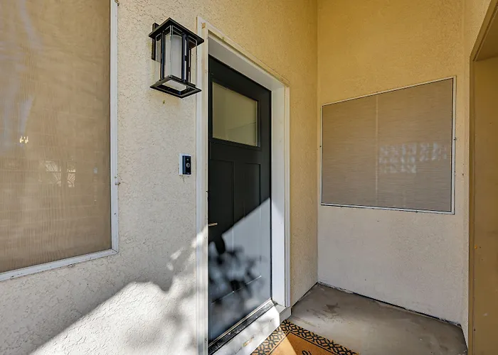 Renovated Yuma Home W/ Community Pool!