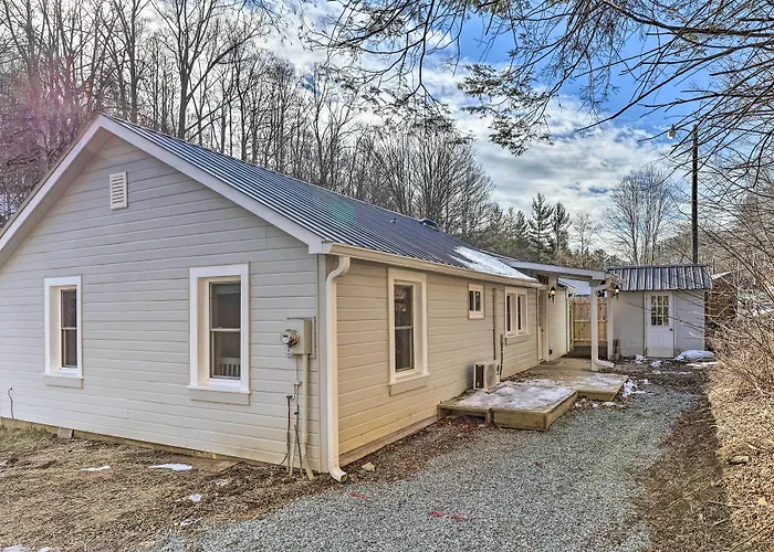 Quaint Appalachian Getaway ~ 2 Mi To Boone!