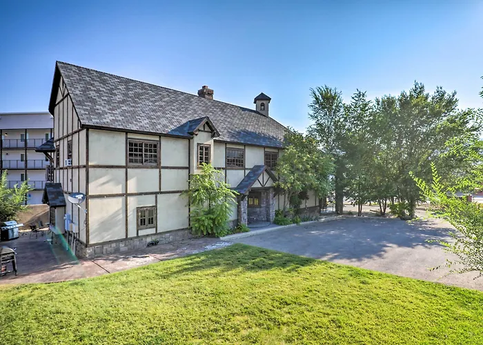 Luxurious Cedar City Getaway: 32 Mi To Brian Head!