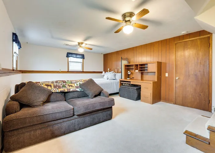 Clear Lake Vacation Home Rental - Pet Friendly!
