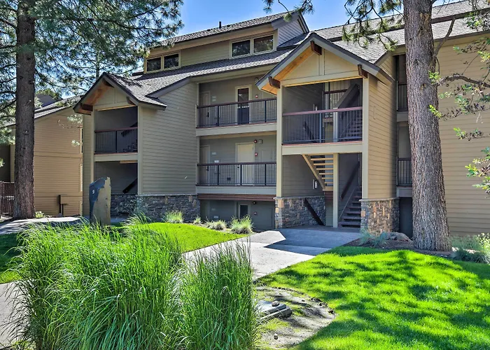Resort Condo Retreat ~ 6 Mi To Downtown Bend!