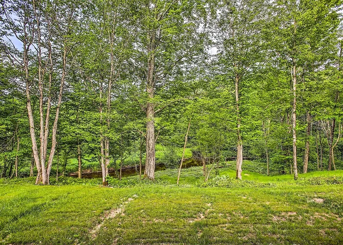Custom Log Cabin W/ Deck & 45 Acres By Pine River!