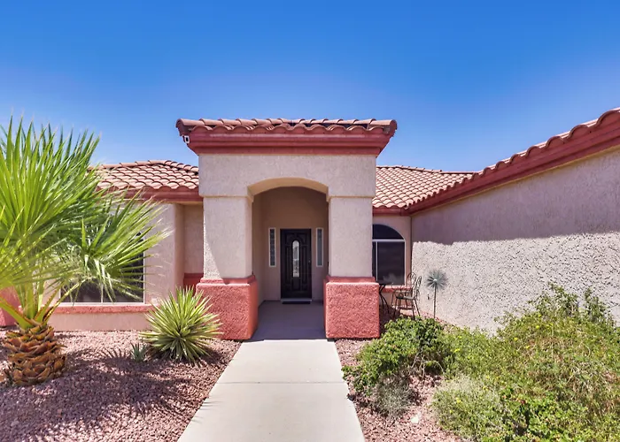 Bullhead City Oasis W/ Fire Pit + Mtn View!