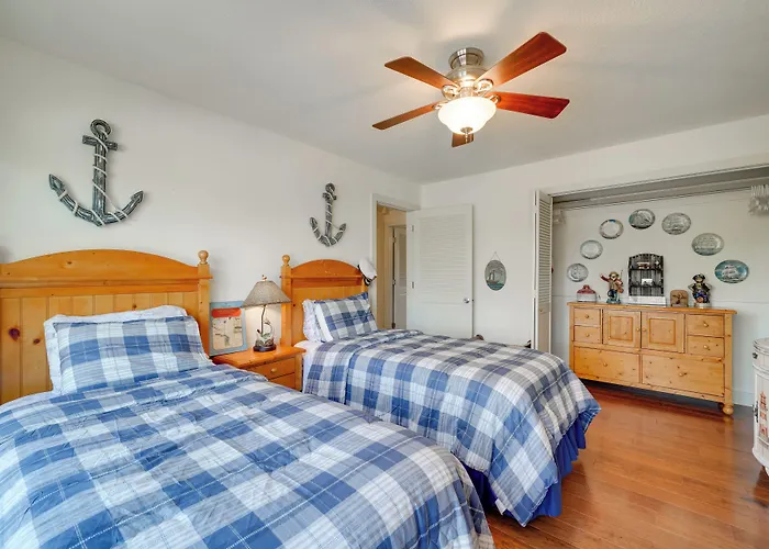 Spacious Vacation Rental Home On Eufaula Lake!