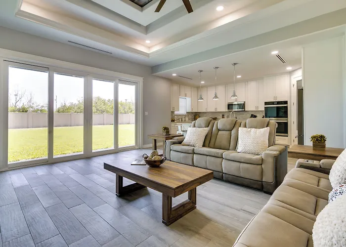 Picturesque Texas Gulf Coast Home In Port Isabel!