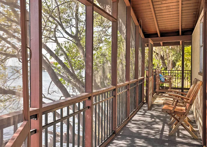 Riverfront Merritt Island Bungalow W/ Dock & Deck