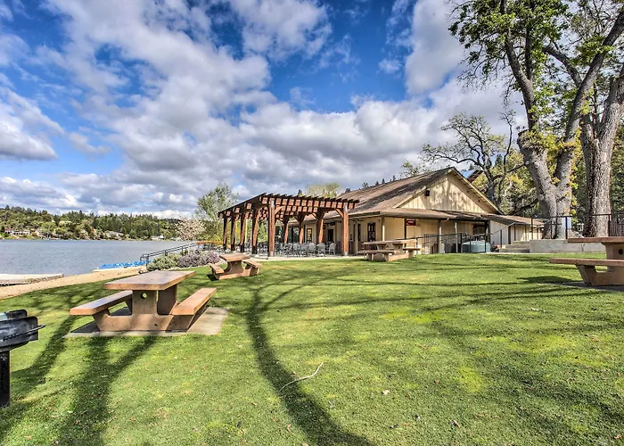 Groveland Home - Walk To Pine Mountain Lake!