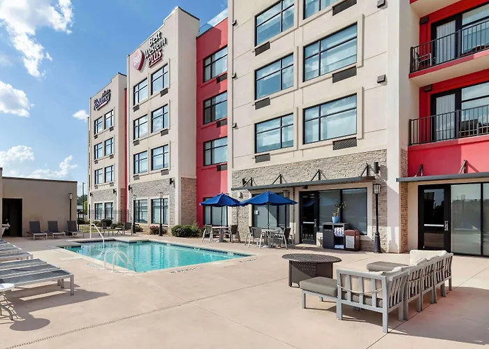 Best Western Plus Executive Residency Rigby'S Water World Hotel