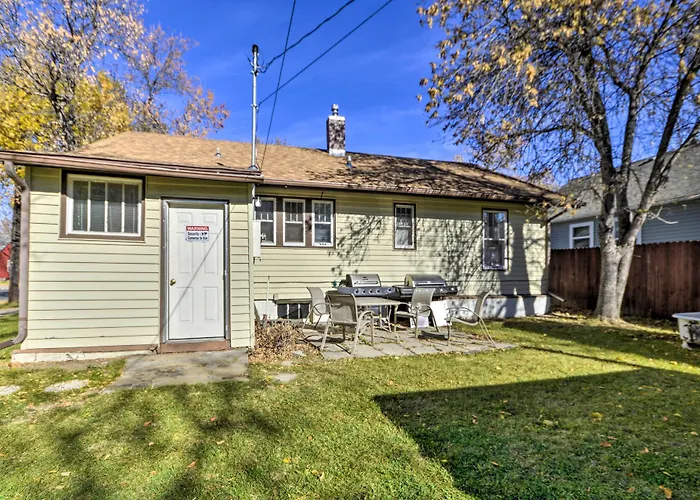 Charming Montana Home W/ Grill: 6 Mi To Lake Elmo!