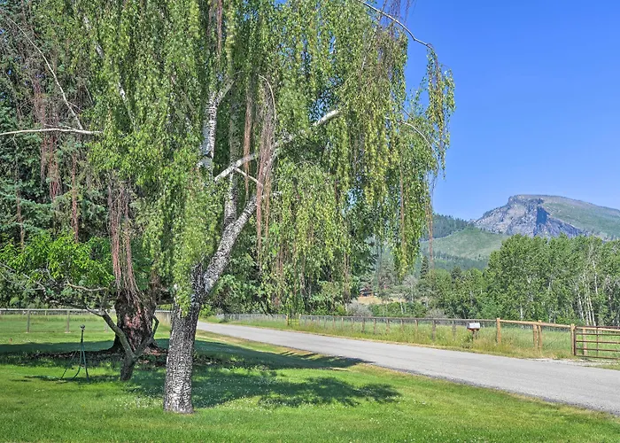 Montana Retreat: The Nelson Cabin In Hamilton