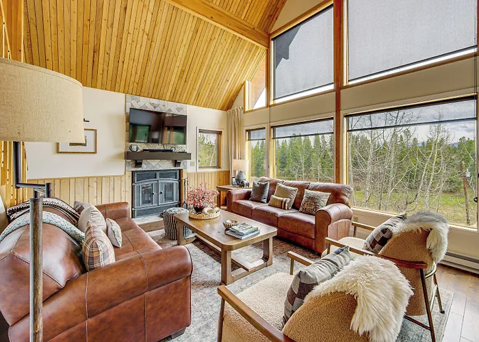 Dreamy Escape Btwn Winter Park & Lake Granby!