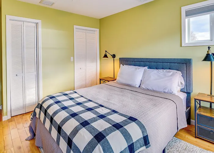Saratoga Springs Vacation Rental W/ Lake Views!