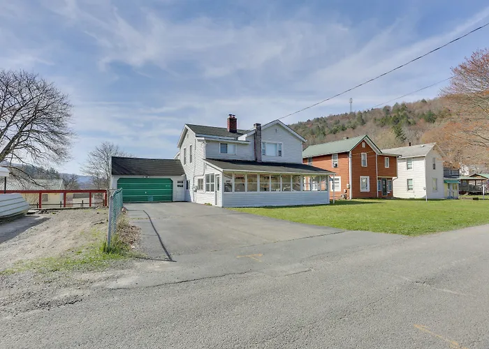 Scenic Home On The Delaware River, Pet-Friendly!