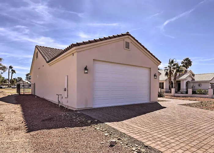 Bright Home W/ Yard, 4 Mi To Colorado River!