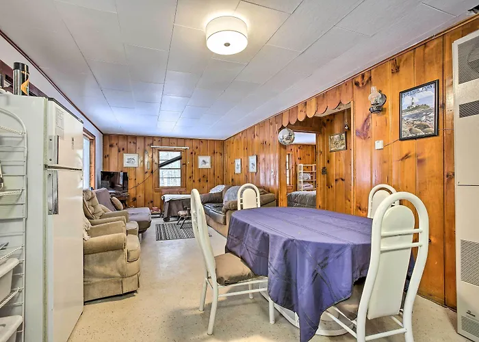 Remote Michigan Retreat On 10 Acres W/ Grill!