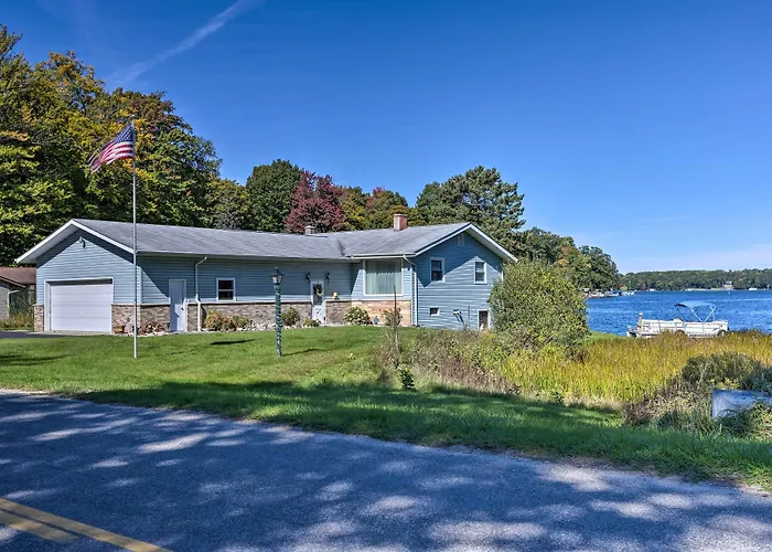Lakefront Ludington Retreat W/ Kayaks & Fire Pit!