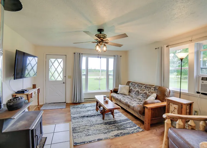 Pet-Friendly & Peaceful Northern Michigan Gem