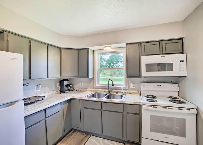 Pet-Friendly & Peaceful Northern Michigan Gem