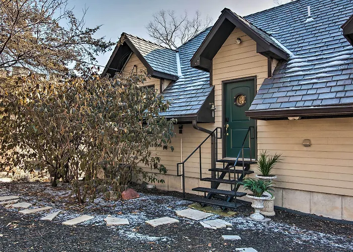 Historic Guest House On Castle Kimble Estate!