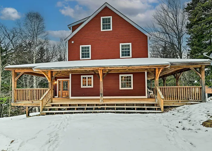 West Dover Home W/ Deck ~ 2 Mi To Mount Snow!