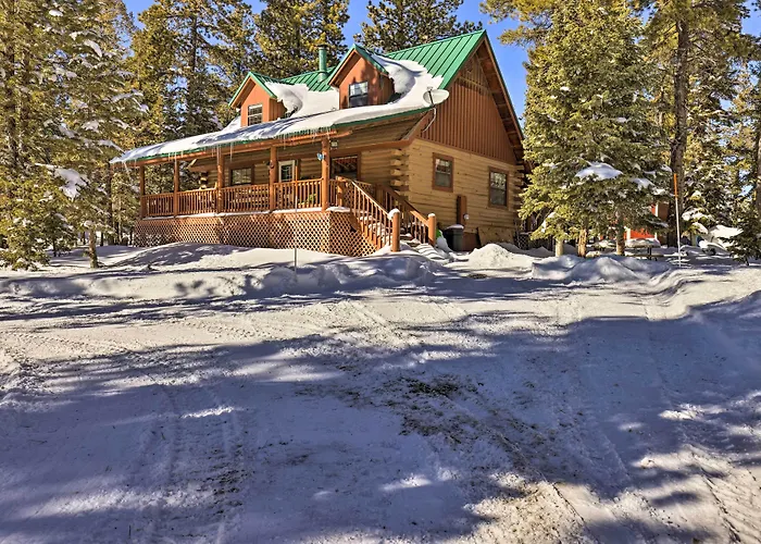 Rustic Duck Creek Village Cabin W/ Fire Pit!