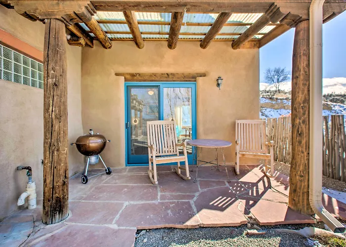 Casita Vacation Rental Near Taos W/ Patio!