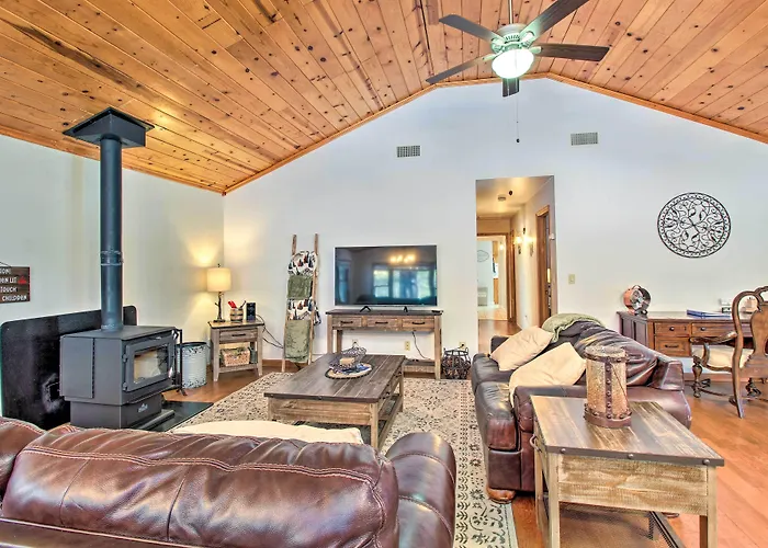 Pet-Friendly Cabin In Pinetop-Lakeside!