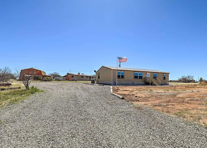 Desert Escape Off I-10 W/ Over 1 Enclosed Acre!