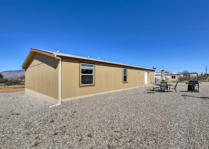Desert Escape Off I-10 W/ Over 1 Enclosed Acre!