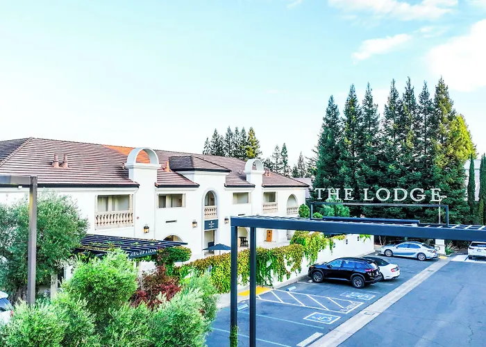 The Lodge At Healdsburg, Tapestry Collection By Hilton