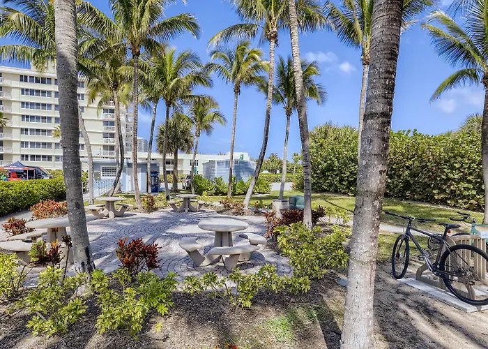 Singer Island Inn