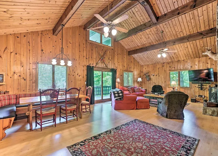 Serene Sky Valley Family Chalet W/ Fireplace