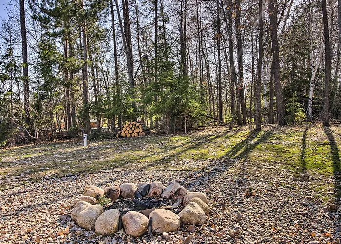 Breezy Point Cabin W/ Fire Pit - Walk To Lake